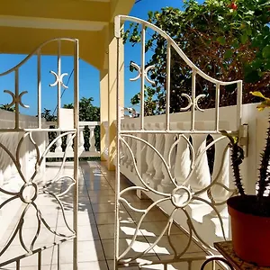the-lion-house-jamaica.hotelsochorios.net/
